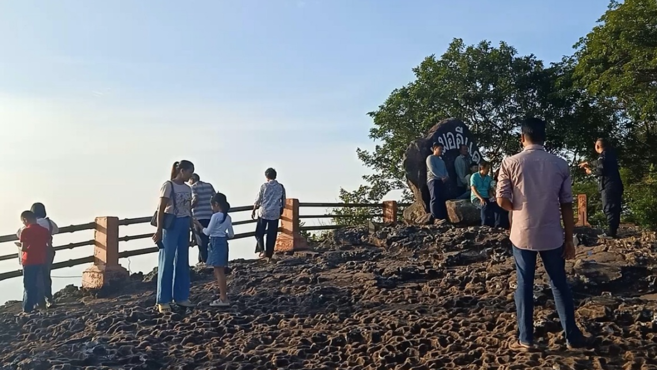 สภาพอากาศวันนี้ เหนือ อีสานอากาศเย็นมาอีกระลอก คนแห่รับลมหนาว