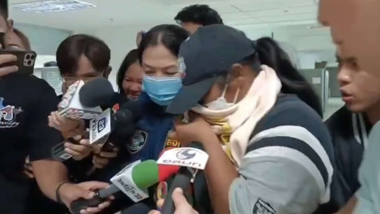 ฝากขัง "ดอกแก้ว" บัญชีม้าแก๊งหลอก ม.6 ซื้อไอโฟน ไร้เงาคนยื่นประกัน