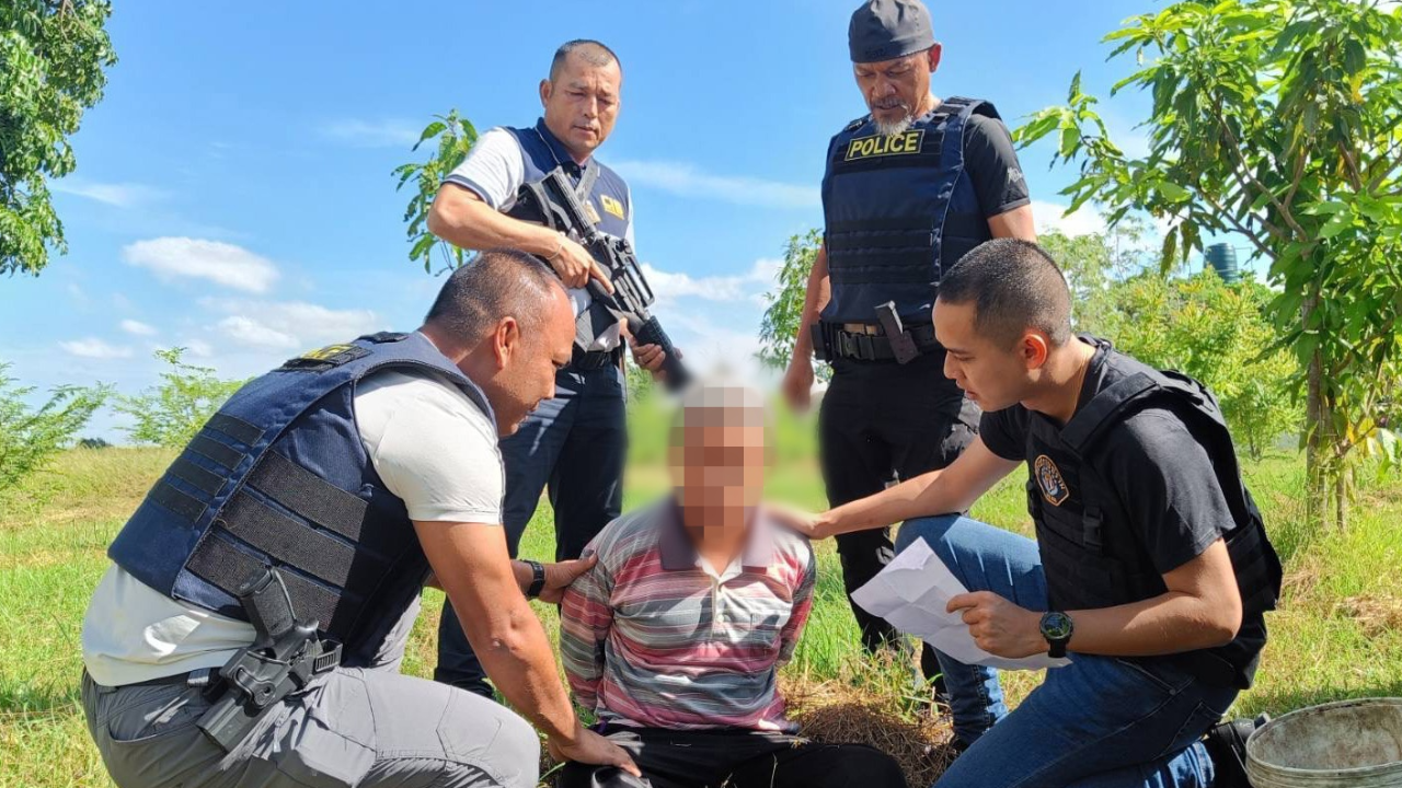 รวบ "แป๊ะ ป่าซาง" บิ๊กบอสบงการขนยาบ้าเข้าลพบุรี แบล็กลิสต์ ตร.ที่ 227