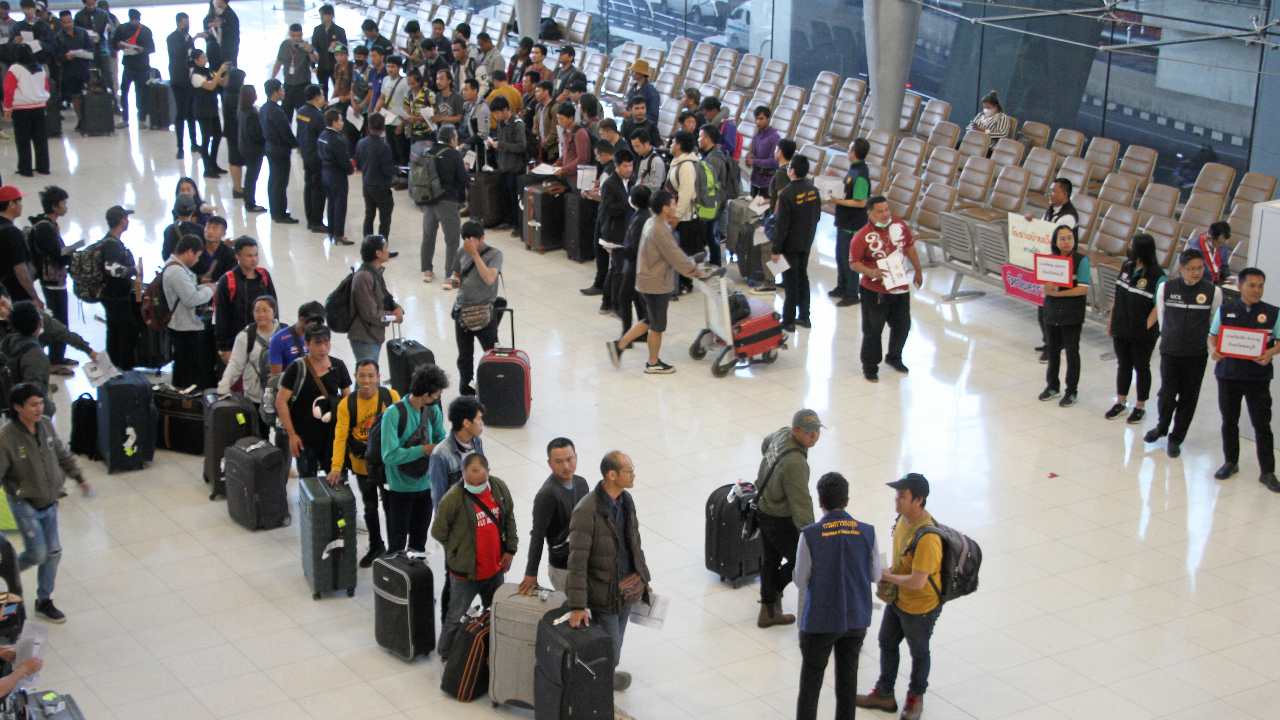 "เศรษฐา" เผย แรงงานเปลี่ยนใจกลับไทยมากขึ้น ยัน เจรจาช่วยตัวประกันตลอด