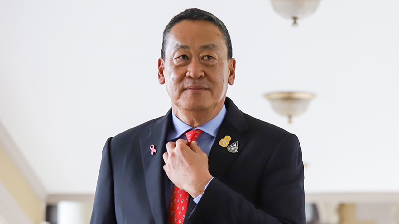 เชื่อมั่นจนหลงทาง