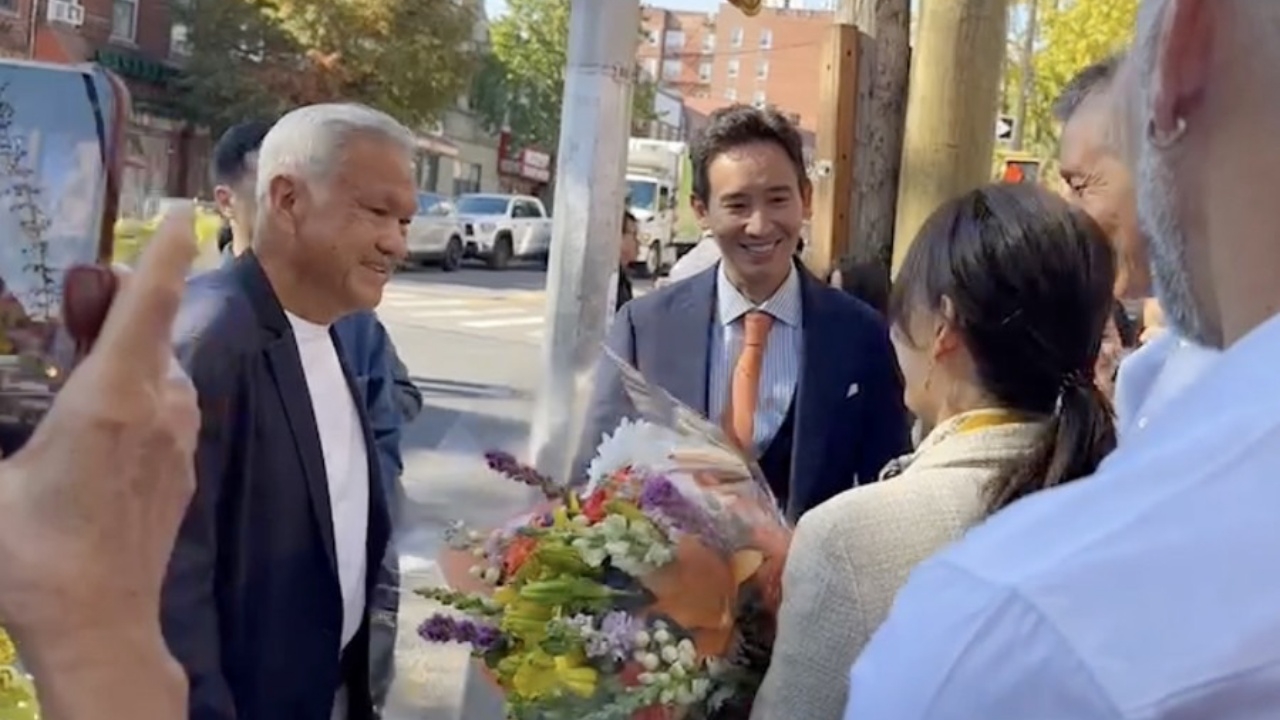 "พิธา" ปลื้มคนไทยกว่า 400 คน รอต้อนรับในนิวยอร์ก 