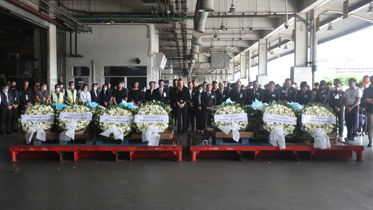 รับศพ 7 แรงงานไทยเหยื่อสงครามอิสราเอลถึงไทยแล้ว คนไทยกลับมาประเทศเพิ่ม 145 คน