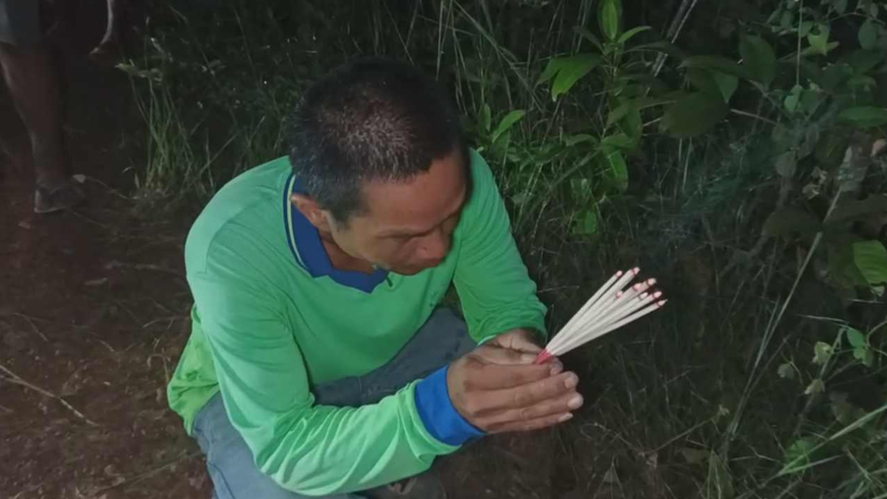 หนุ่มหาปลาผงะ พบศพผัวเมียลอยอืด คาดเมาตบตีกันตกน้ำตาย