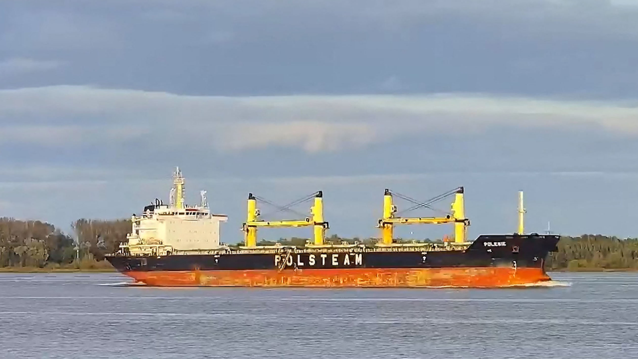 เรือบรรทุกสินค้าชนกันกลางทะเลเหนือ จนล่มหนึ่งลำ ลูกเรือตาย 1 สูญหาย 4  