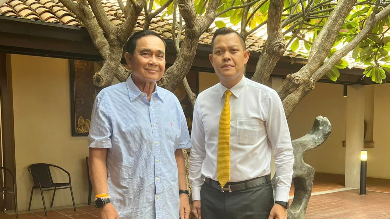 “ธนกร” ป้อง “บิ๊กตู่” ยันวางมือการเมือง ไม่ได้อยู่เบื้องหลัง “รัฐบาลเศรษฐา”