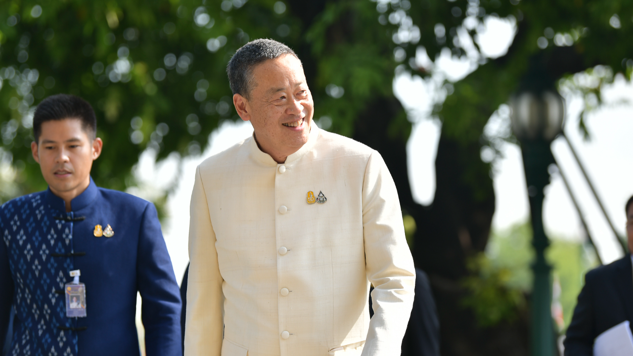 นายกฯ ถือฤกษ์ 27 ต.ค. ทำบุญตึกไทยคู่ฟ้า ก่อนร่วมวงประชุมพรรคเพื่อไทยบ่าย