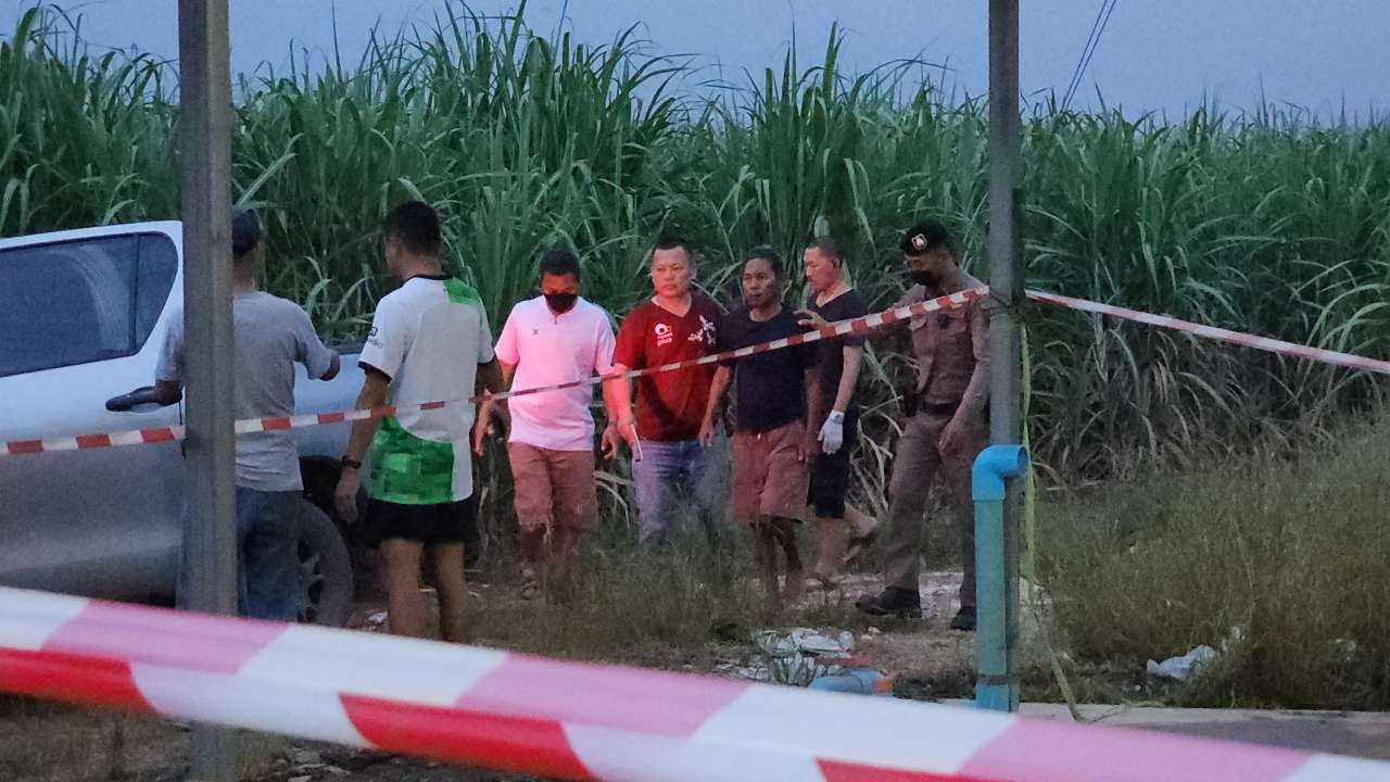 พ่อตาโหดคว้ามีดฟันคอลูกเขยดับคาห้องนอน โมโหที่ชอบด่าลูกสาว