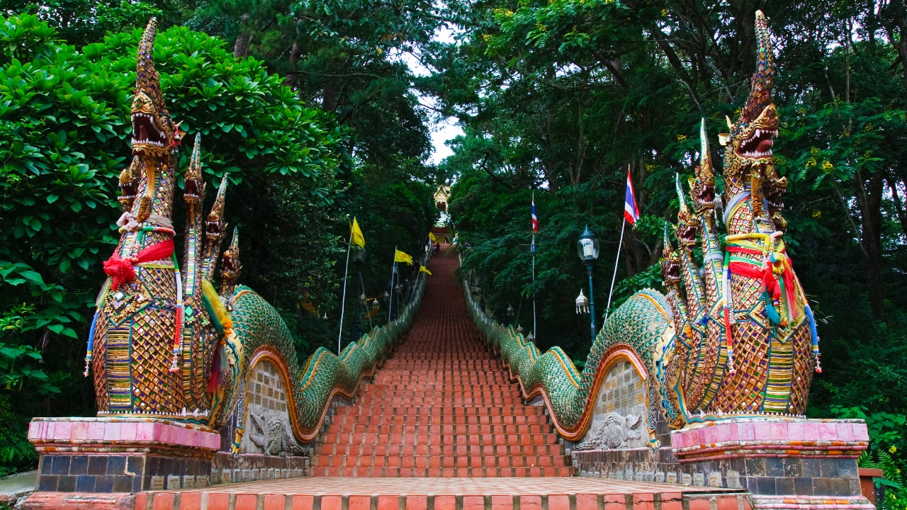 ดอยสุเทพ ติดอันดับ 5 สถานที่ท่องเที่ยว รับวันฮาโลวีน