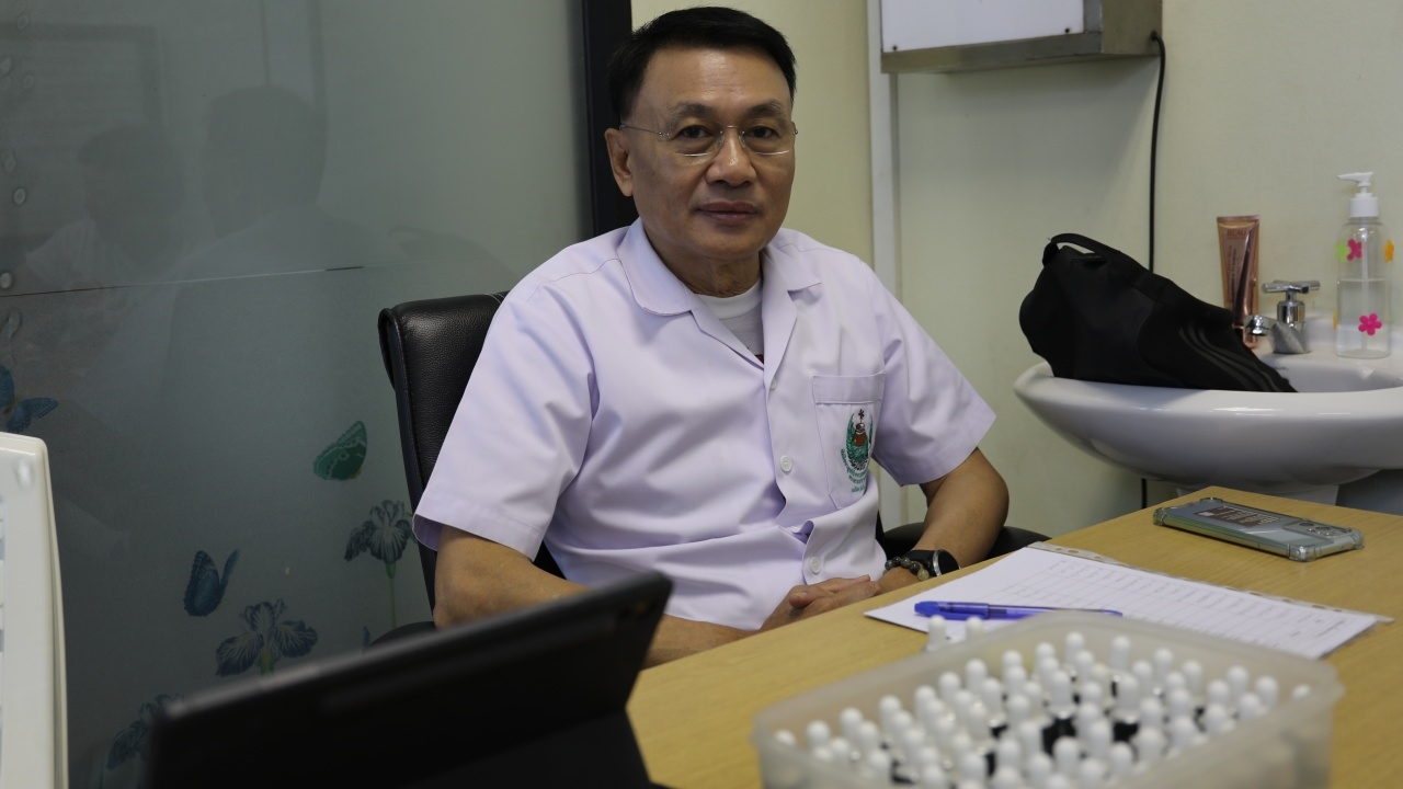 "หมอโบ" นำแพทย์แผนไทยสัญจร ร่วมกับสโมสรไลออนส์ ออกทำการรักษาผู้ป่วย