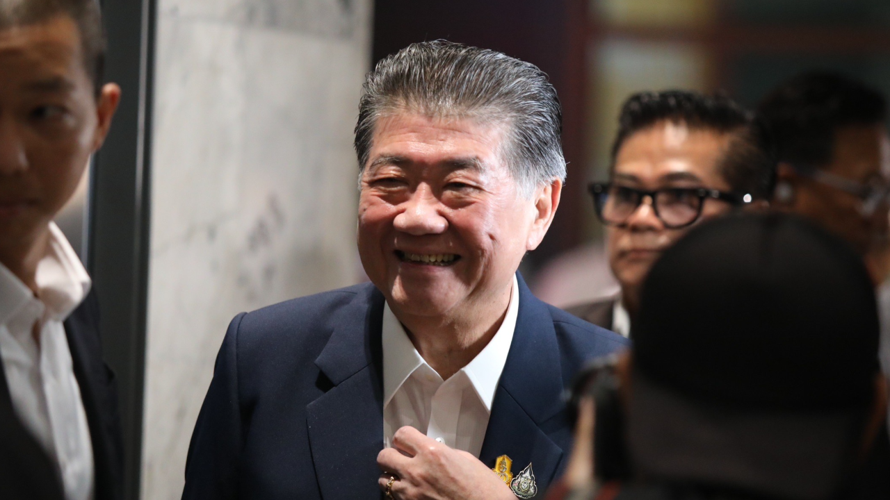 “ภูมิธรรม” ไม่หวั่นแฮชแท็ก #เพื่อไทยตระบัดสัตย์ แนะก้าวไกล ใจเย็นใช้เหตุผล