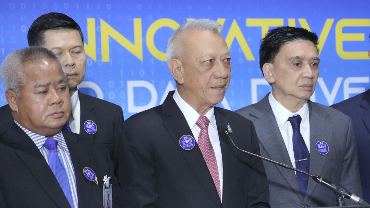 “พิพัฒน์” เล็งหารือ นายกฯ จ่อชง ครม. ช่วยแรงงานไทยกลับจากอิสราเอลเพิ่ม