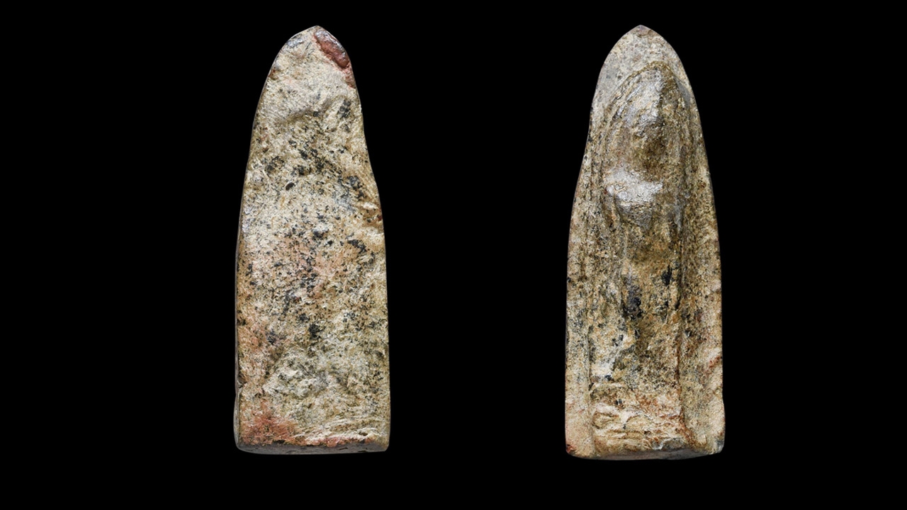 พระกำแพง พิมพ์กลีบจำปา พบน้อย หายากที่สุด ยกให้เป็นแชมป์องค์จริง