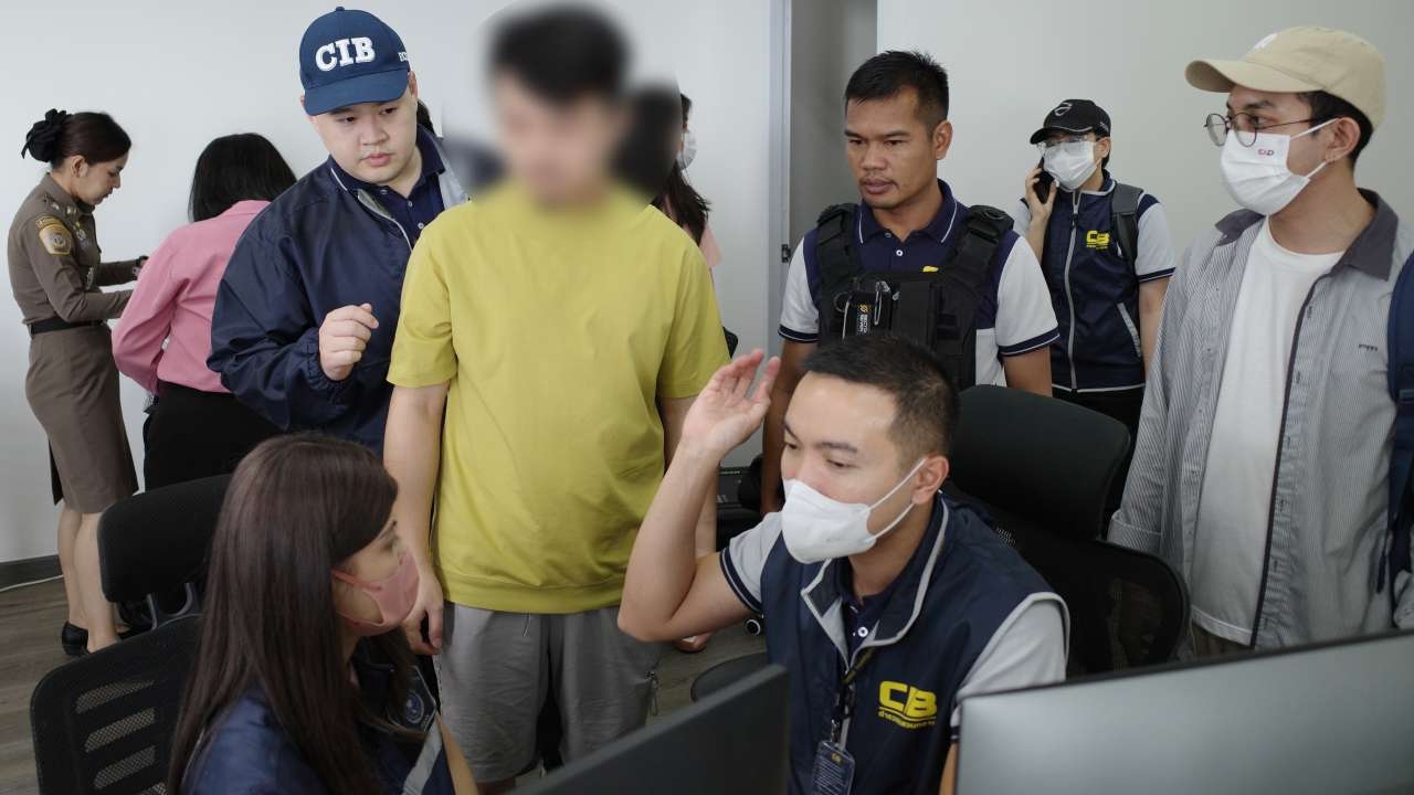 ตร.สอบสวนกลาง ขุดรากถอนโคน แก๊งปลอมเพจร้าน ชวนเทรดหุ้น จับนายทุนจีน