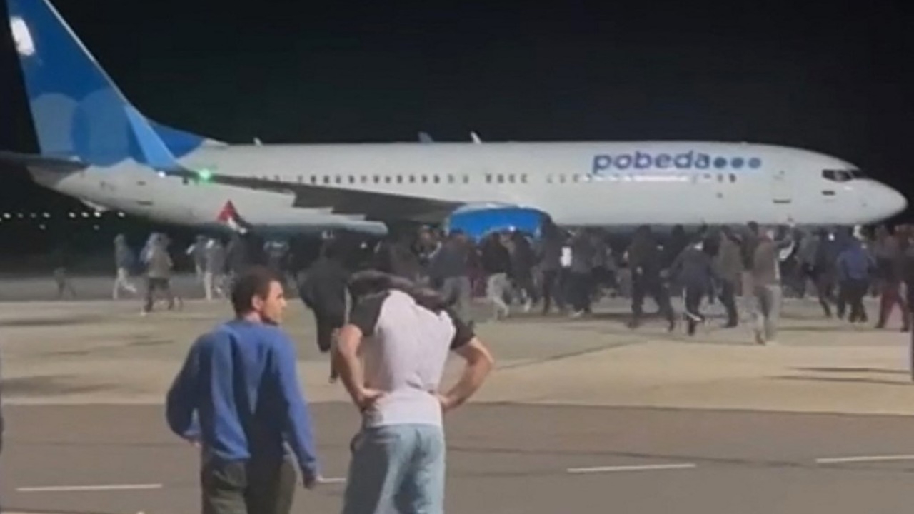 รัสเซียจับ 60 ผู้ประท้วง บุกสนามบินดาเกสถาน หวังโจมตีผู้โดยสารชาวยิว