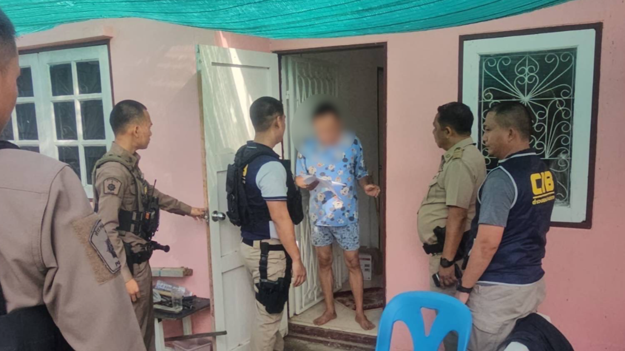 บุกรวบ "อดีตรอง ผกก." หนีคดีรับสินบน หลังถูกศาลจำคุก 5 ปี ไม่รอลงอาญา