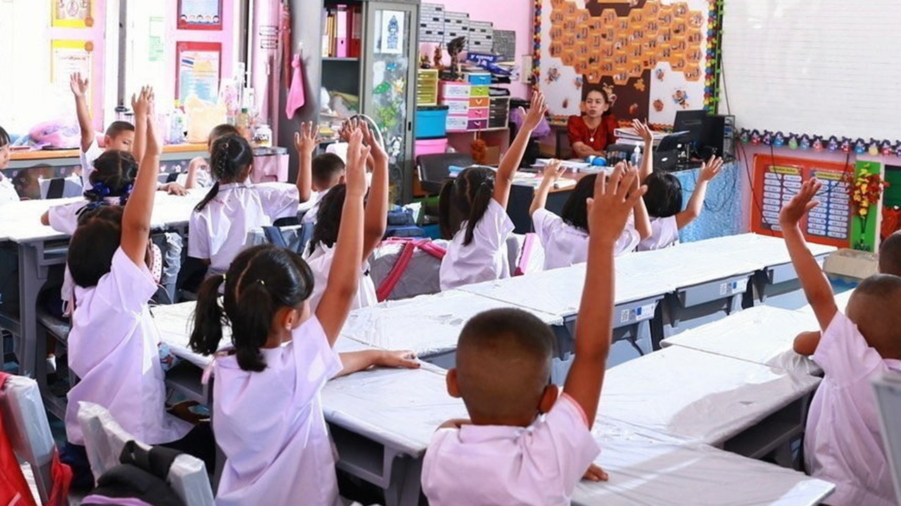 จี้เสมา 1 ตรวจสอบสำนักงานคณะกรรมการการศึกษาขั้นพื้นฐาน เลิกตัดเกรด