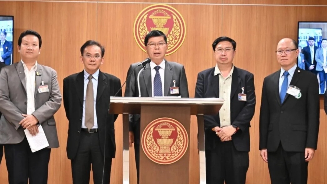 กมธ.บุหรี่ไฟฟ้า ชง 3 ทางแก้ปัญหา ยันทำเพื่อชาติไร้ใบสั่ง เตรียมดูงานจีนสิ้นเดือนนี้