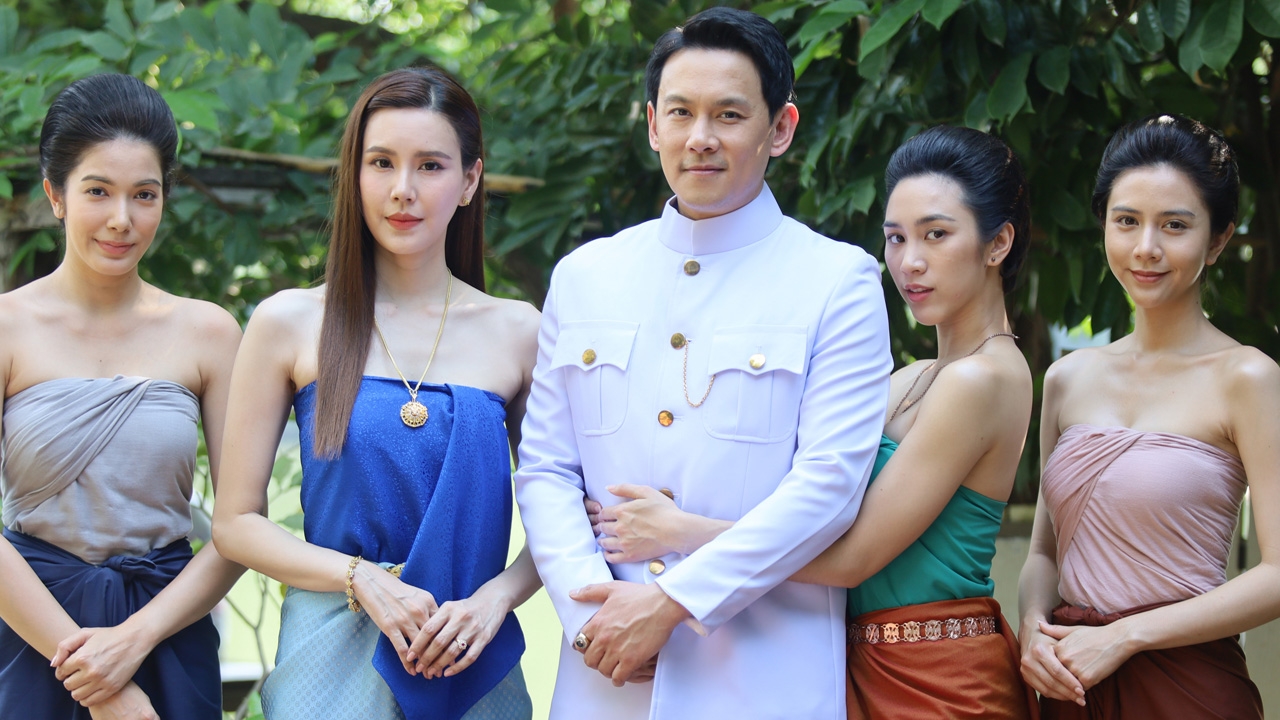 “รอยรักรอยบาป” สุดเข้มข้น  “ฟลุค” เปิดปม “หลวงวิสุทธิ์” มากรัก ชม “เจี๊ยบ-พลอย” เล่นถึง