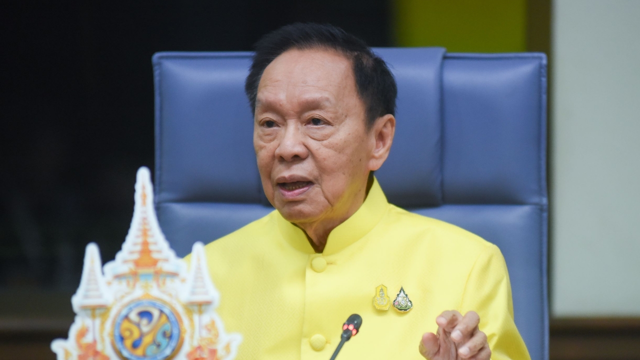 "พัชรวาท" จี้ 2 โครงการ จัดงานเฉลิมพระเกียรติฯ ถวายในหลวง ร.10