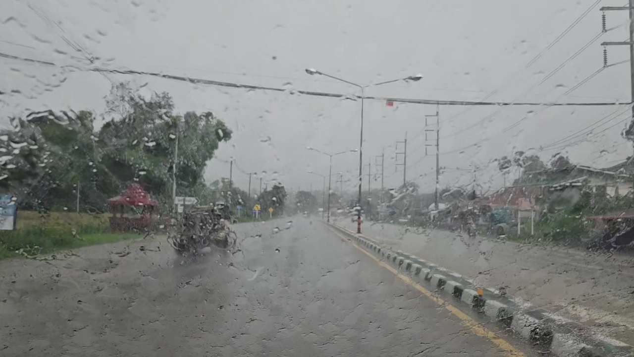 สภาพอากาศวันนี้ เหนือ-อีสาน 12 จังหวัดฝนตกหนัก ภาคใต้อาจมีน้ำท่วม 