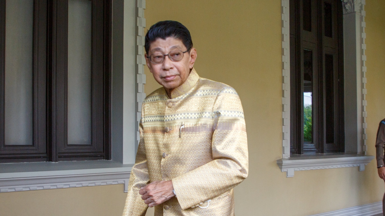 “วิษณุ” เผยดูแล้วคำชี้แจงนายกฯ ส่งศาล รธน. แต่ไม่ทราบส่งวันไหน