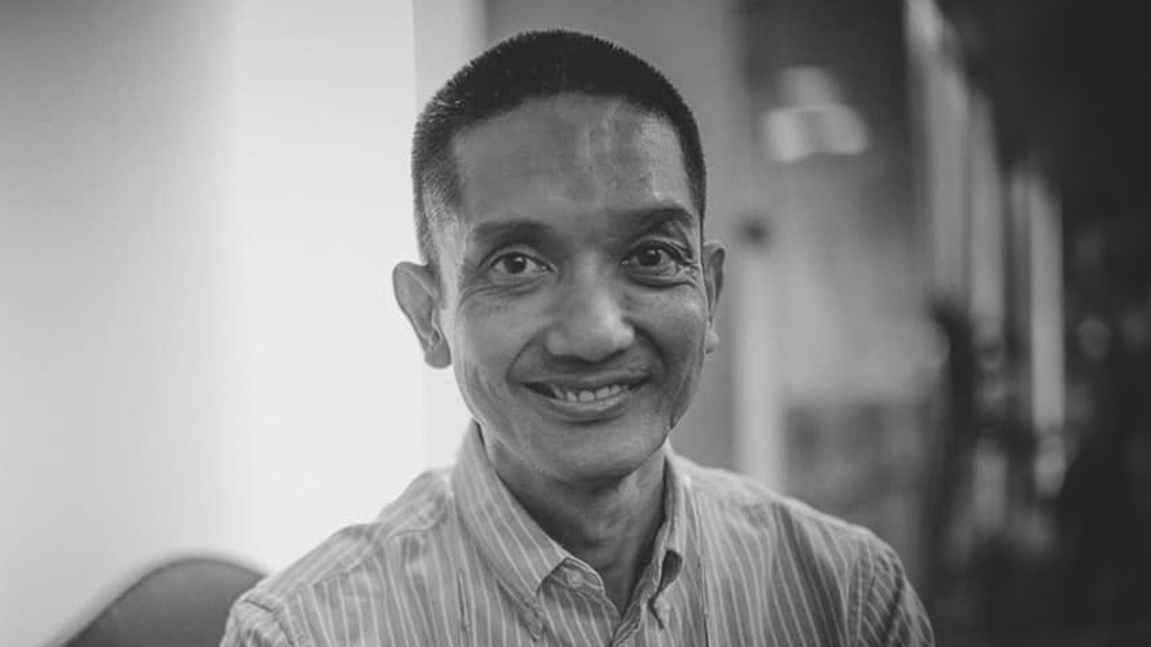 อาลัย "เสธ.วีร์" เจ้าของเพจดัง ป่วยสูญเสียการทรงตัว เสียชีวิตอย่างสงบ