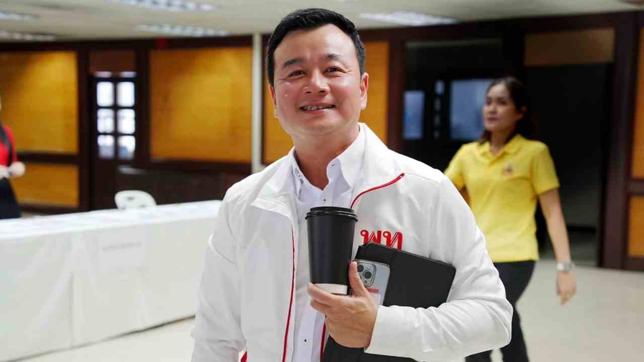 "สรวงศ์" แจง เพื่อไทย ดูแล้ว "ชาญ" หยุดปฏิบัติหน้าที่ ให้ศาลเป็นผู้สั่ง