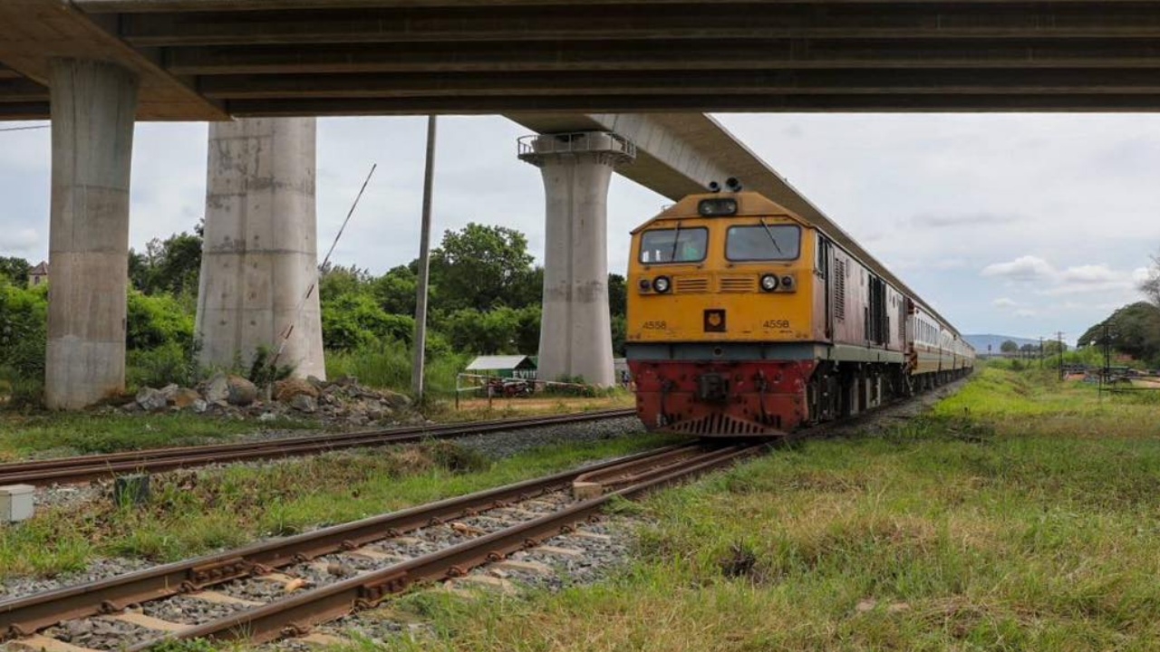 หางานเชิญทางนี้ "การรถไฟแห่งประเทศไทย" เปิดรับสมัครสอบคัดเลือกบุคคลเข้าทำงาน