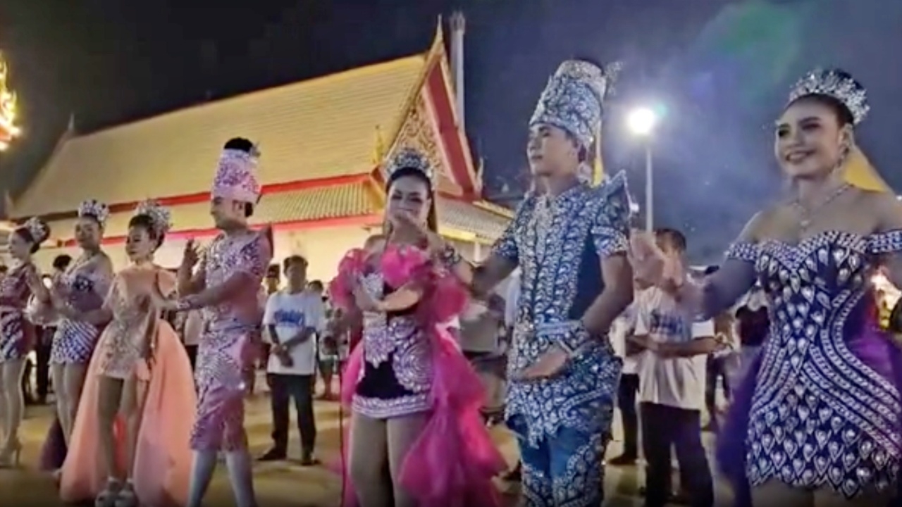 จ้างหมอลำ สาวน้อยเพชรบ้านแพง แก้บน "ท้าวเวสฯ" ได้โชค-ขายที่ได้ 80 ล้าน