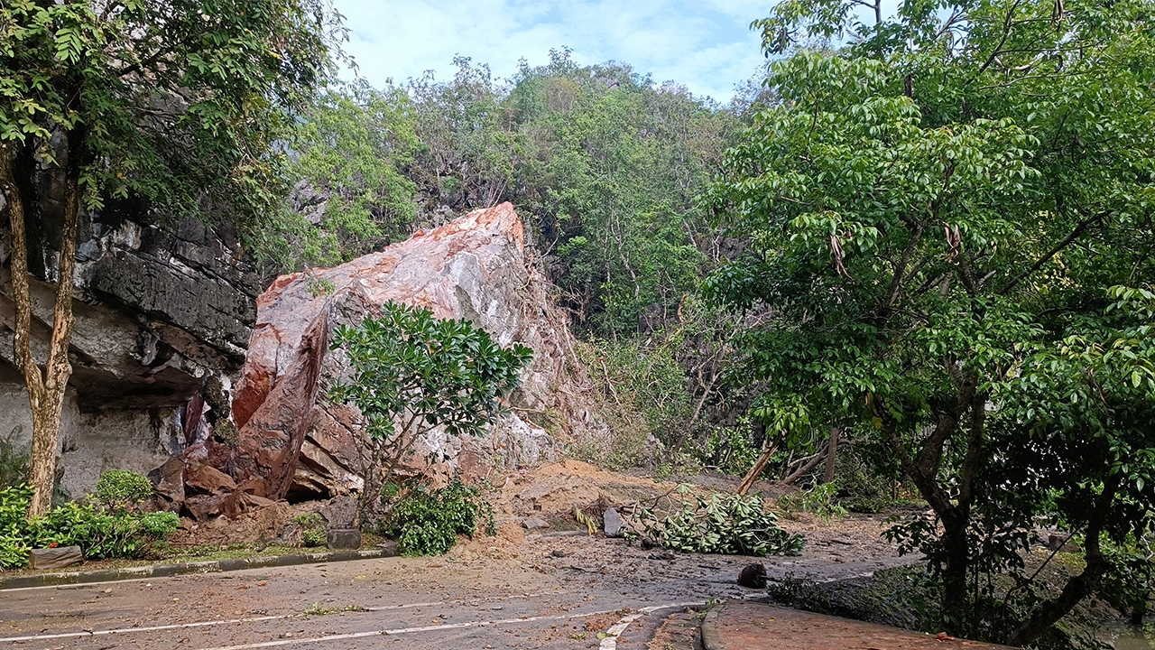 “พังงา” ระทึกขวัญ “แผ่นดินไหว” กลางดึก ทําภูเขาหินถล่มพัง ไกลหมู่บ้านไร้เจ็บ