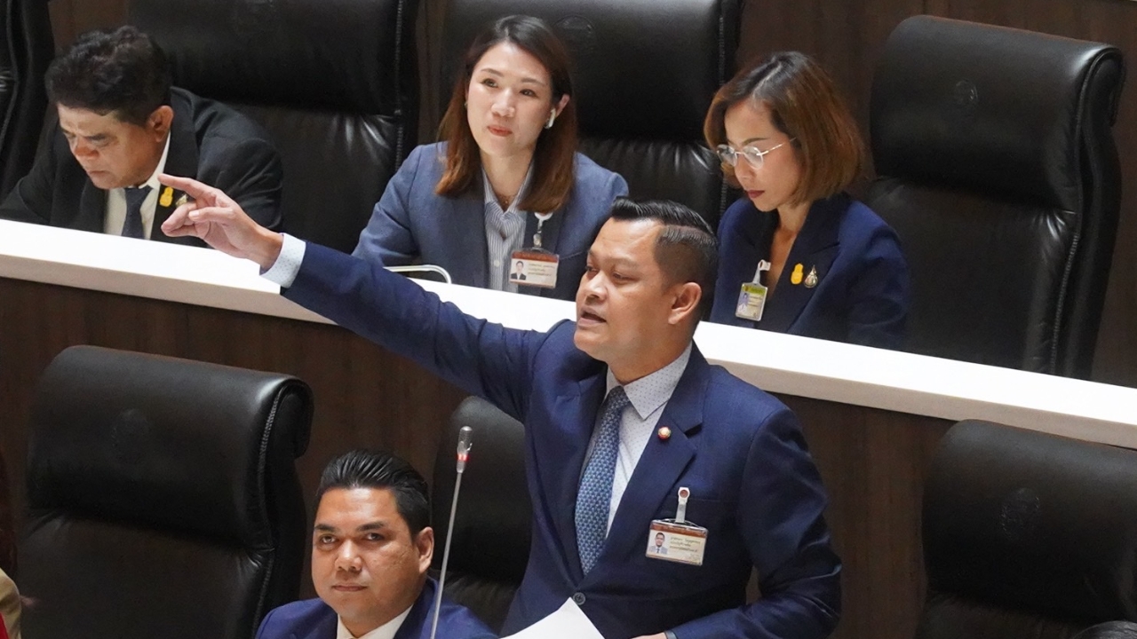 "ธนกร" เชื่อ สว.ชุดใหม่ทำงานได้ ถาม "ธนาธร" อยู่ไหน หลังออกตัวไม่เข้าเป้า