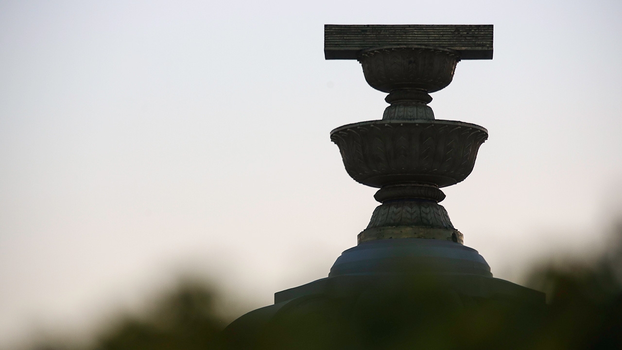 รัฐธรรมนูญที่ควรโละ