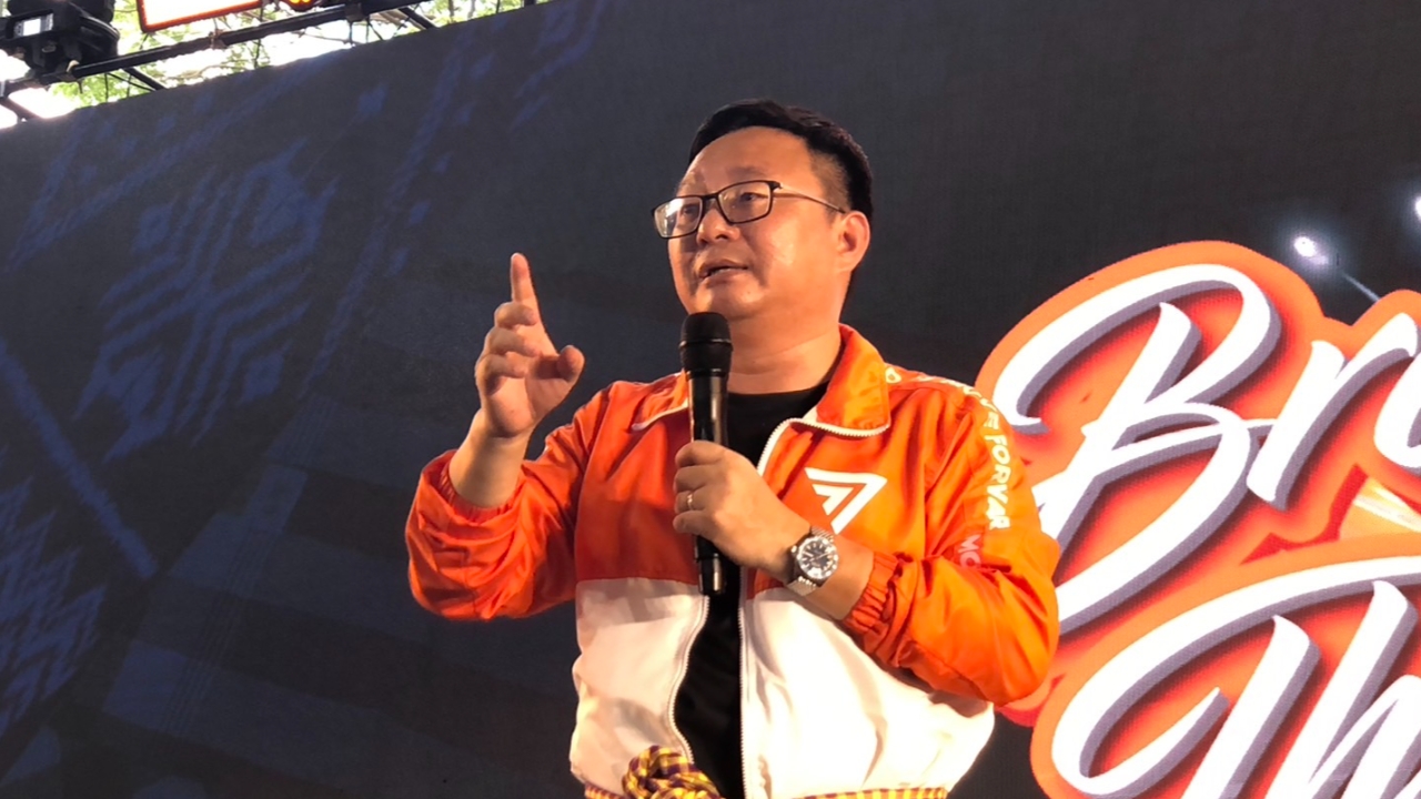 ก้าวไกล ลุยเปิดตัวผู้สมัครนายก อบจ.อุดรฯ ไม่หวั่น “ทักษิณ” ประกาศยึดหัวเมืองคืน