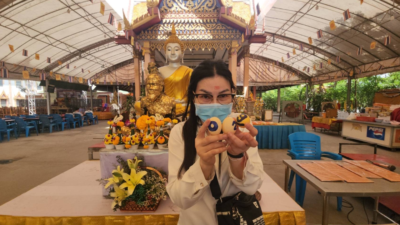 เจ้าของโรงงาน เสี่ยงจับ "เลขเด็ด" ปิงปองวัดดัง หลังโดนลูกน้องรบเร้า เชื่อให้โชค