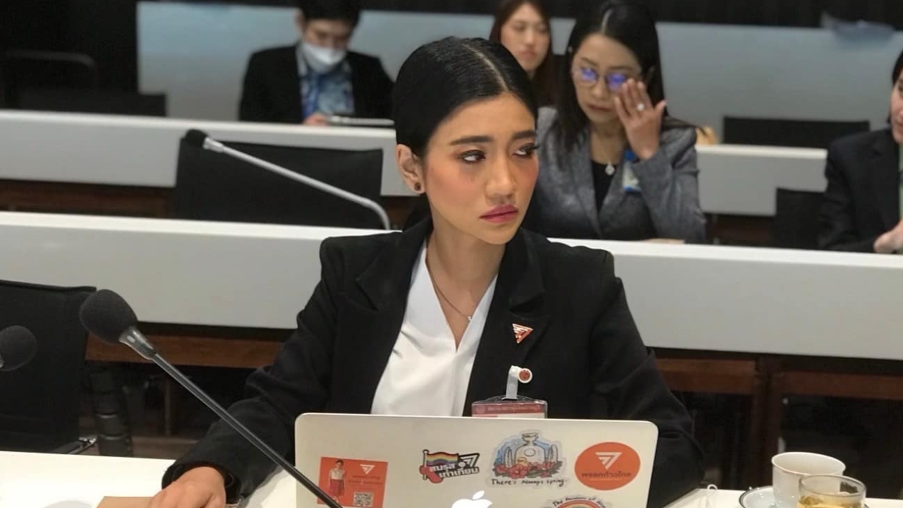 “ธิษะณา ชุณหะวัณ” เผยภาพความเสียหายหลังไฟไหม้บ้าน พร้อมบอกเล่าความทรงจำ