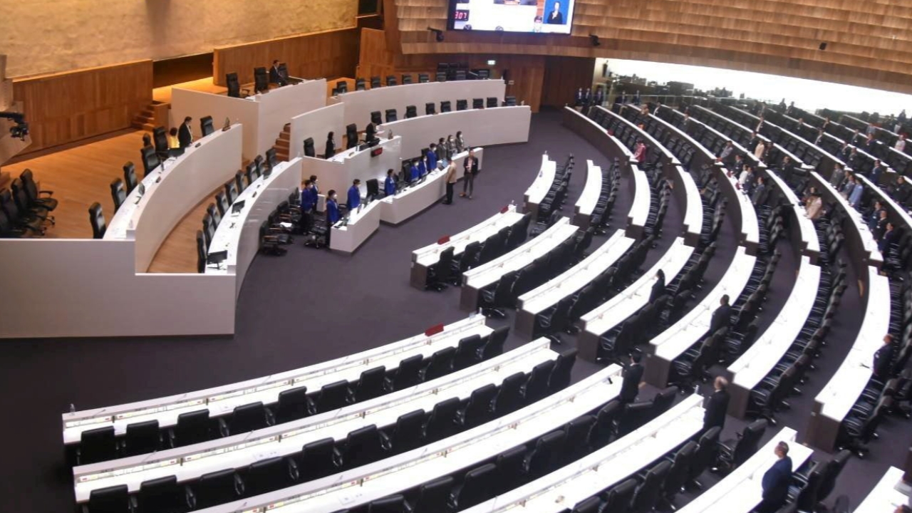 ฉลุย สภารับหลักการ 4 ร่าง พ.ร.บ.ประชามติ สั่งปิดประชุมแล้ว พรุ่งนี้เริ่มถกงบ 68