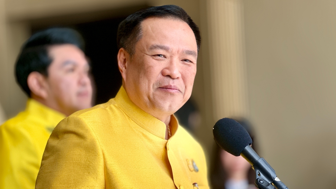"อนุทิน" ขอประชาชนอย่ากังวลหุ้นตก เปรียบเหมือนผีไม่มีจริง บอกตามคดี "ทักษิณ" อยู่