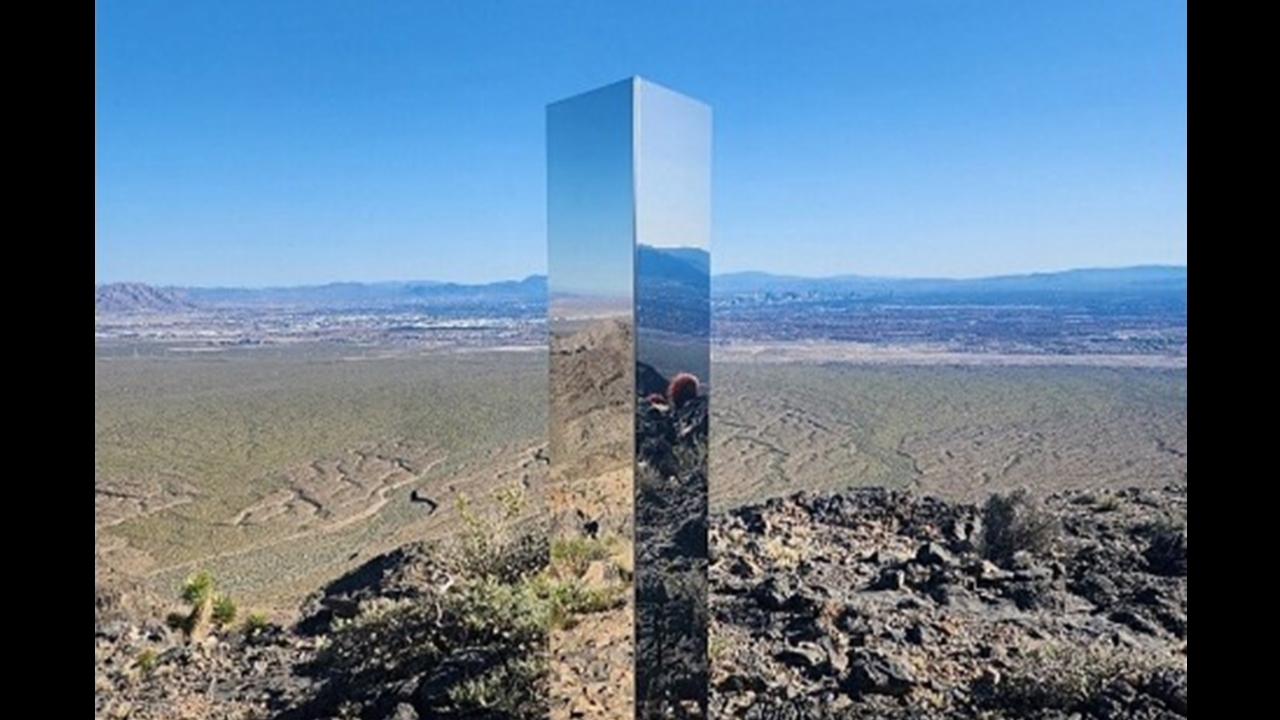 ฮือฮา เสาโลหะปริศนาโผล่อีก กลางทะเลทรายในรัฐเนวาดา