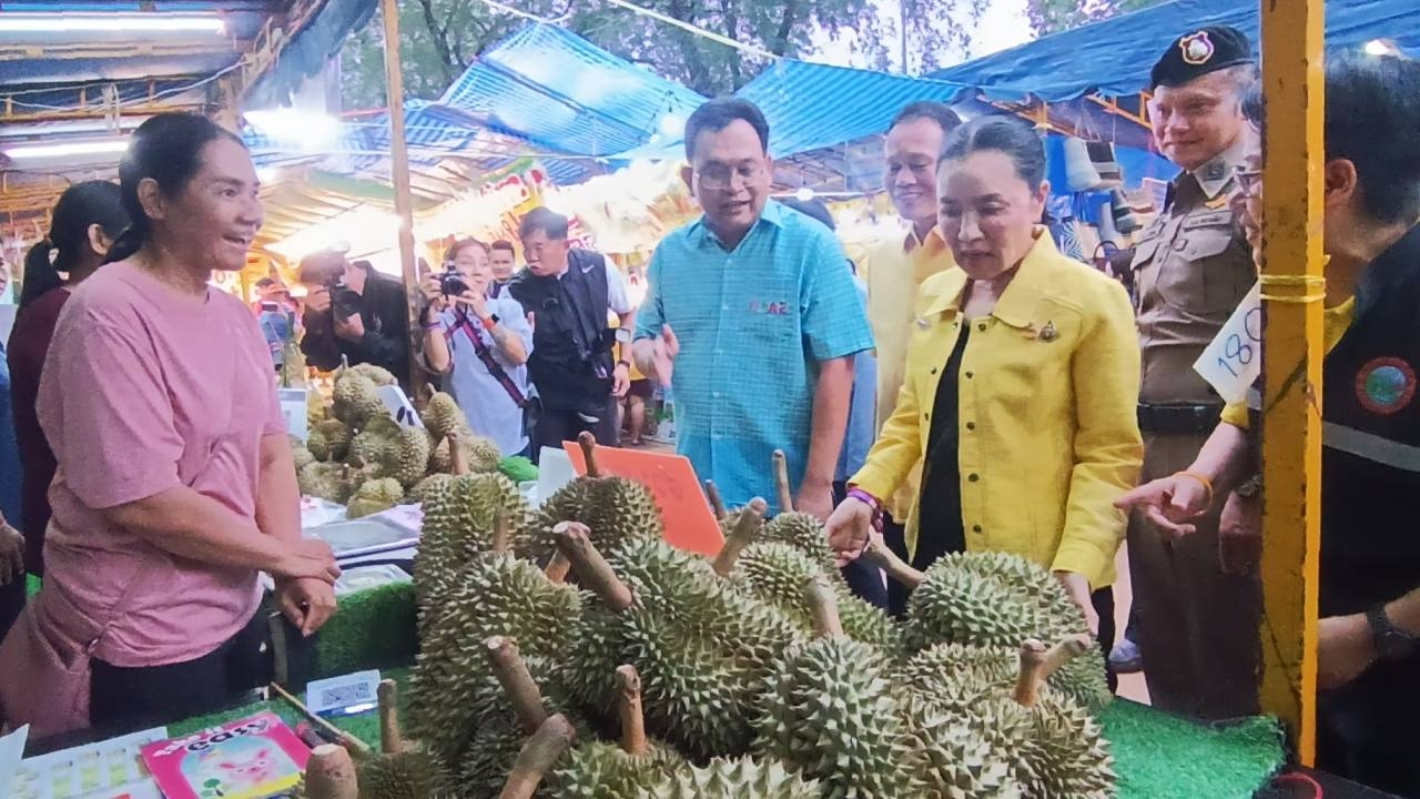 ปิดยอดประมูลทุเรียน งานของดี อ.เสิงสาง โคราช จบที่ราคาลูกละ 8.5 หมื่นบาท
