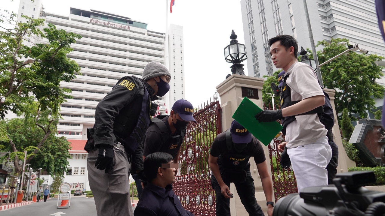 จับโจรขโมยสมบัติตระกูลดัง ภาพถ่ายโบราณ อายุกว่า 100 ปี แผนการสุดแยบยล