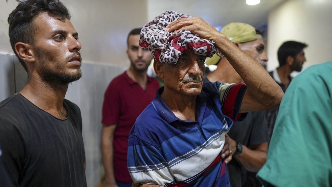 อิสราเอลโจมตีไม่หยุด ถล่มแคมป์ผู้อพยพในภาคใต้กาซา ดับอีก 29 ศพ