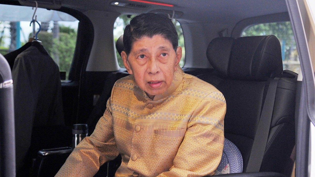 “วิษณุ” แนะ มท. ถามศาลปม “ชาญ พวงเพ็ชร์” ปัดออกความเห็น กกต. รับรอง สว.