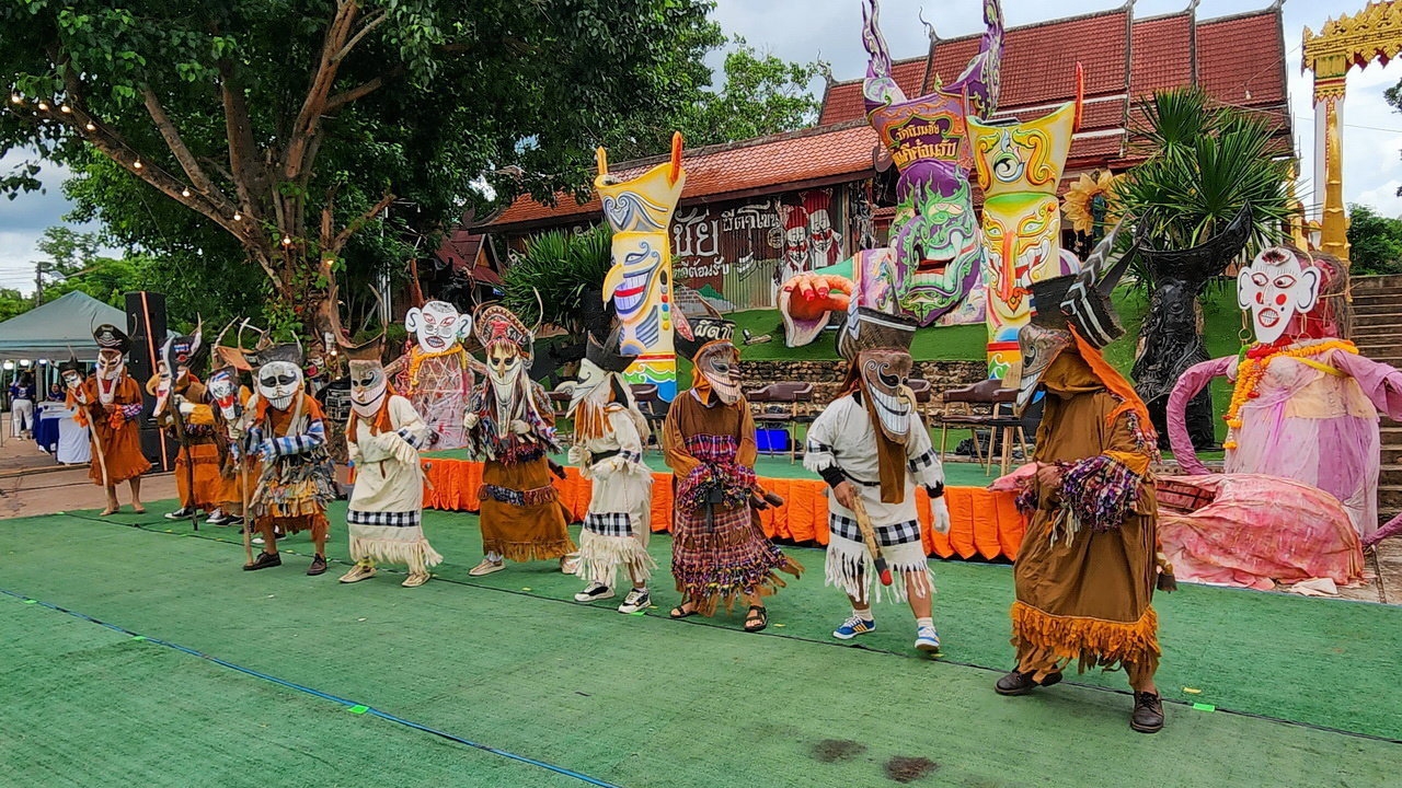 ชวนเที่ยว "อีสาน" สัปดาห์นี้ VIJITR อุบล+ผีตาโขน (เลย)