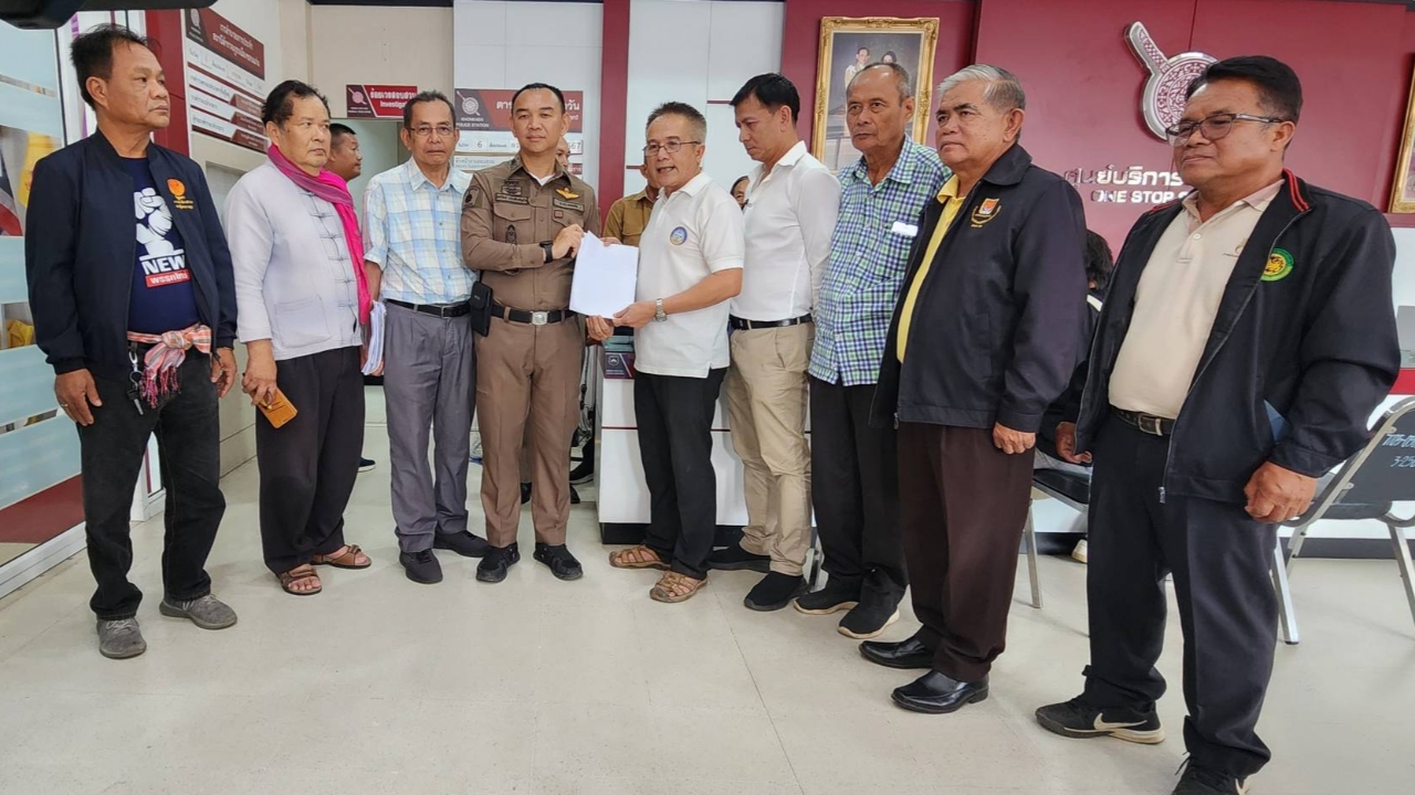 "อดีตผู้สมัคร สว." รวมตัวแจ้งความ "กกต.-สส.พรรคดัง" ฮั้วโหวตสภาสูง