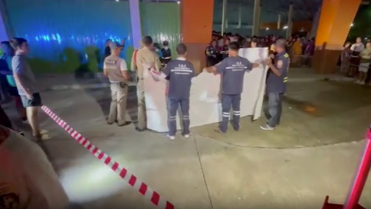 ตชด.หึงโหด จ่อยิงหนุ่ม 27 ตายกลางตลาด คาดเรื่องชู้สาว หักรักสามเส้า