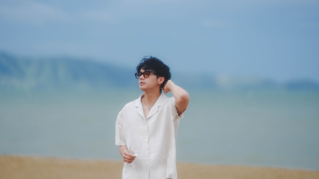 โอบนิธิ ปล่อยซิงเกิล "ที่สุดของเราไม่เท่ากัน" ได้ เติร์ด Tilly Birds ร่วมงาน