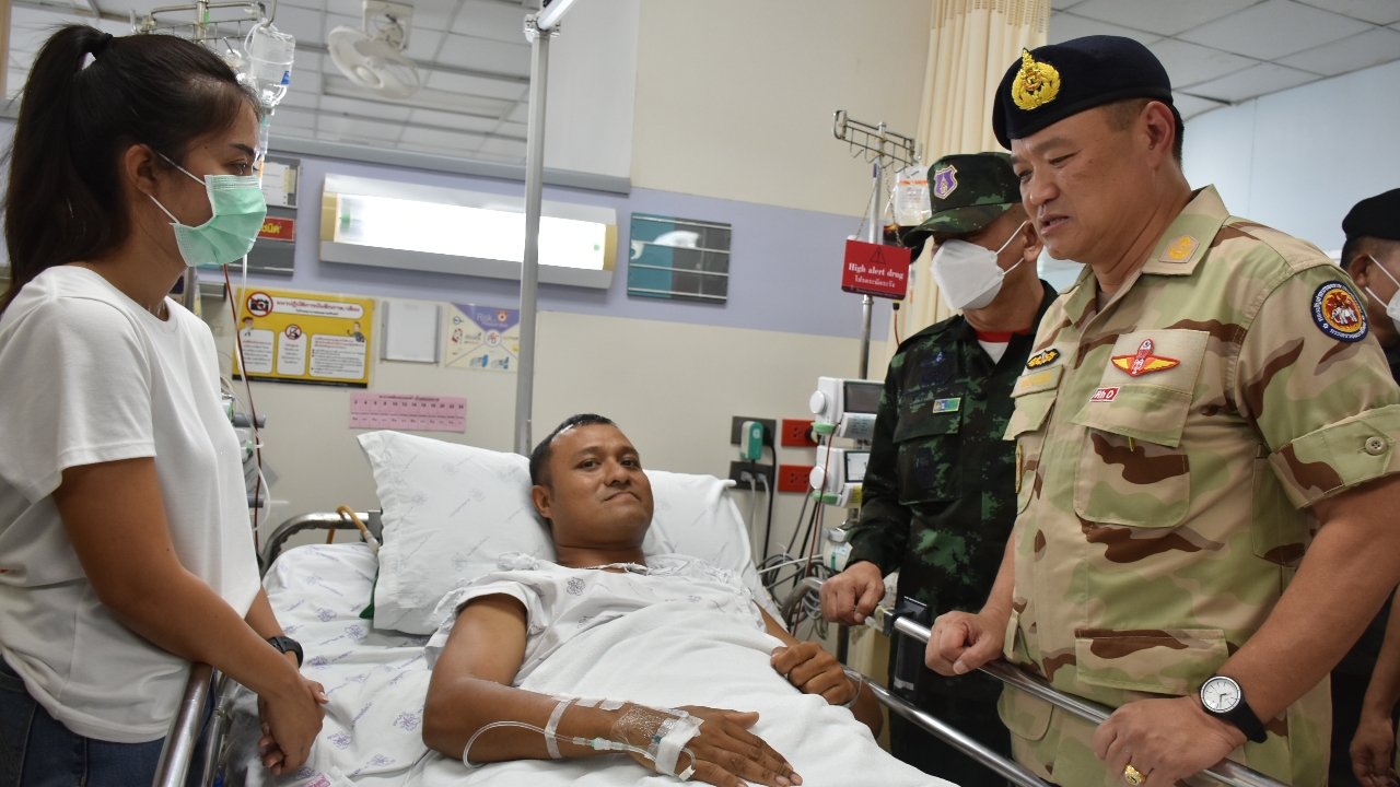 "อนุทิน" ต่อสายคุย "ธรรมนัส" บรรจุภรรยา EOD เสียขา เหตุไม่สงบชายแดนใต้