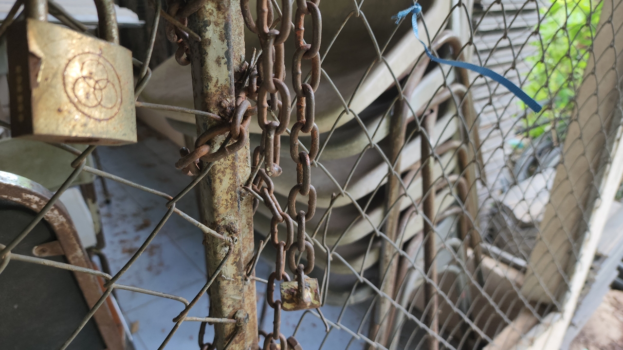 โหดเกินวัย "โซ่ฟาด-จับหัวโขก" รุ่นพี่เดือดรุมยำ ป.6 ฉุนใช้ซื้อบุหรี่ไม่ไป