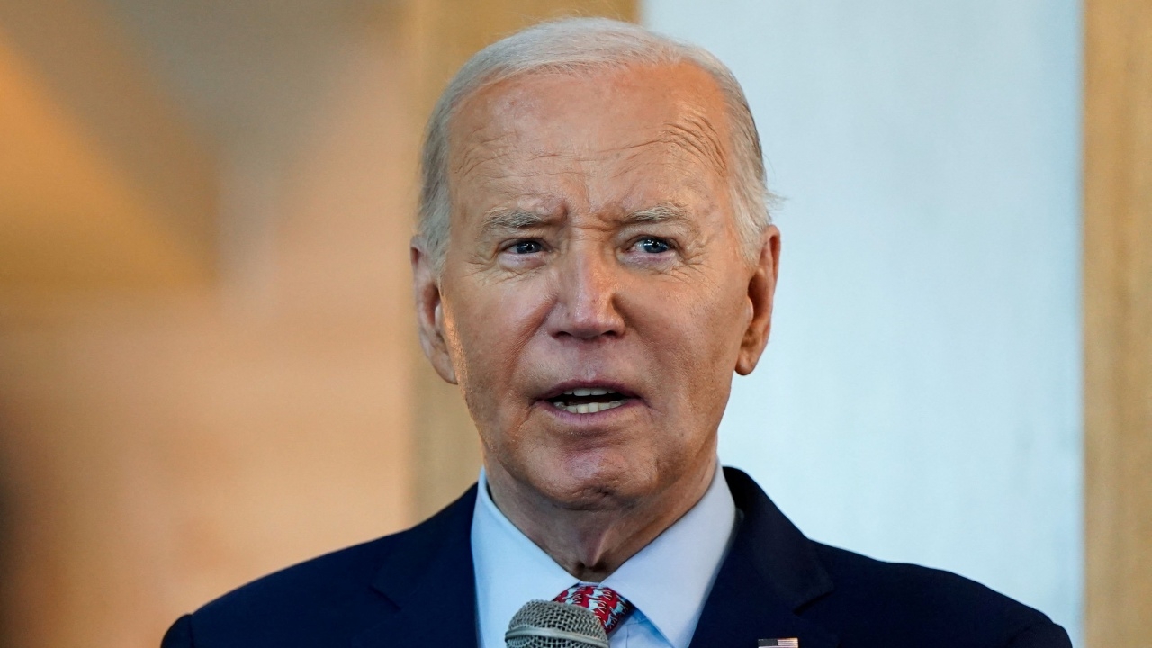 Biden gives green light to Ukraine to use US weapons  Attacked Russia in some areas.